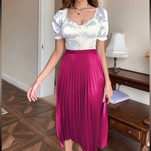 Luxe pleated midi skirt - Picture 5 of 12